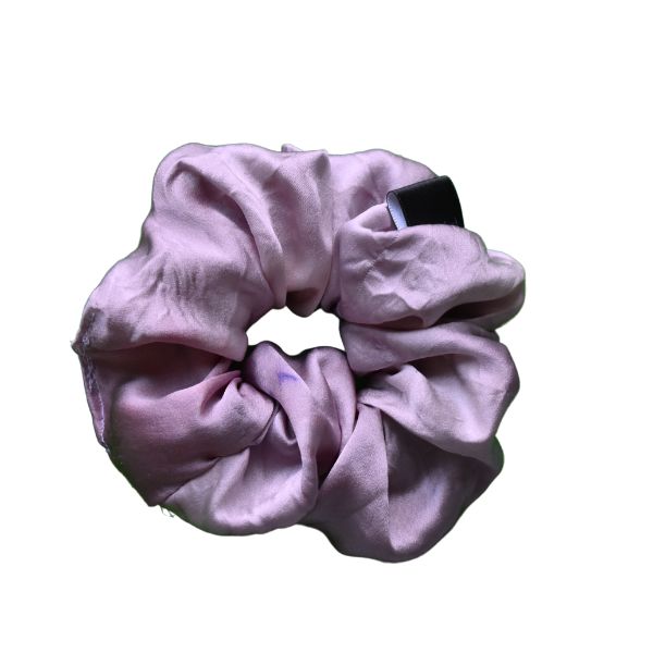Dara Silk Scrunchie