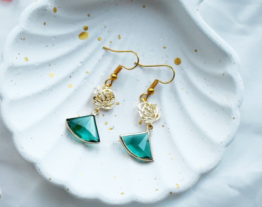 Alizee Gold Drop Earrings