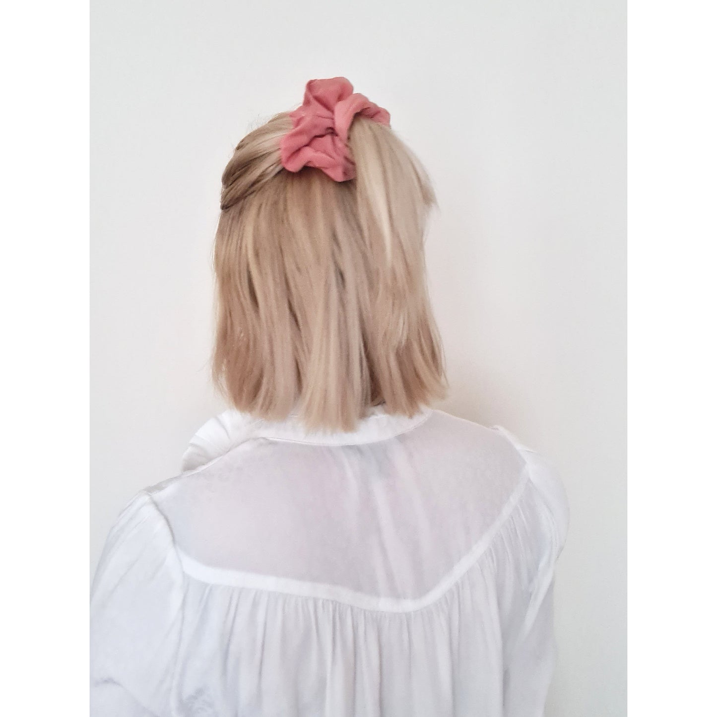 Maria Silk Scrunchie
