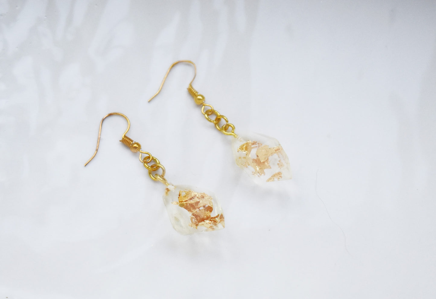 Dola Drop Gold Earrings